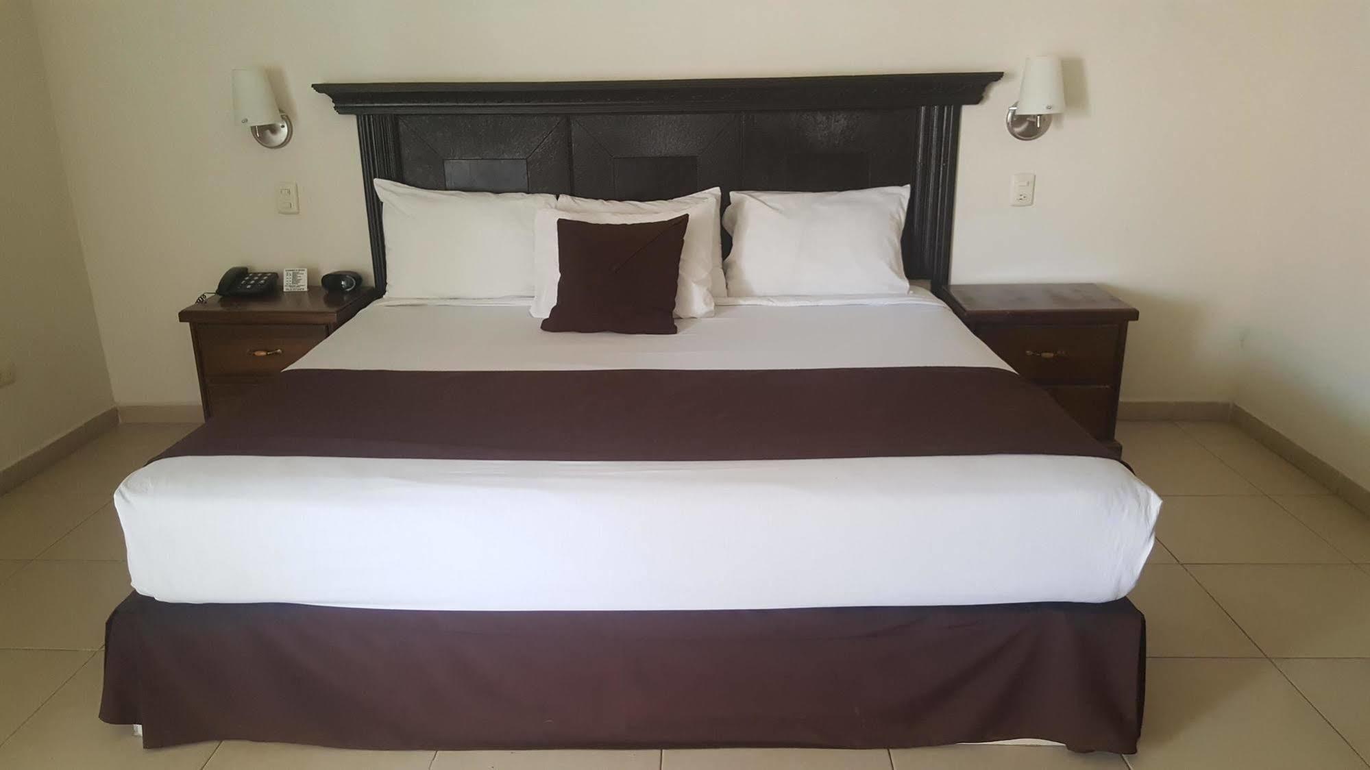 Hotel Go Inn Monclova Kültér fotó